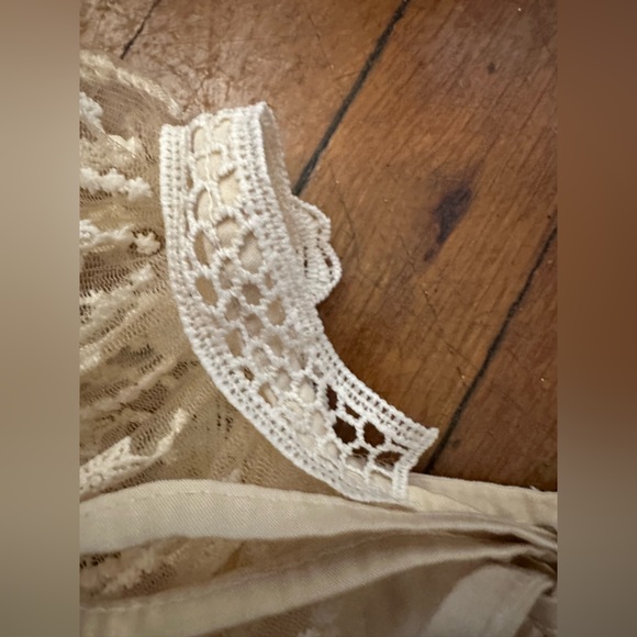 Vintage Ruffle Lace Baby Girl Romper - Picture 12 of 15